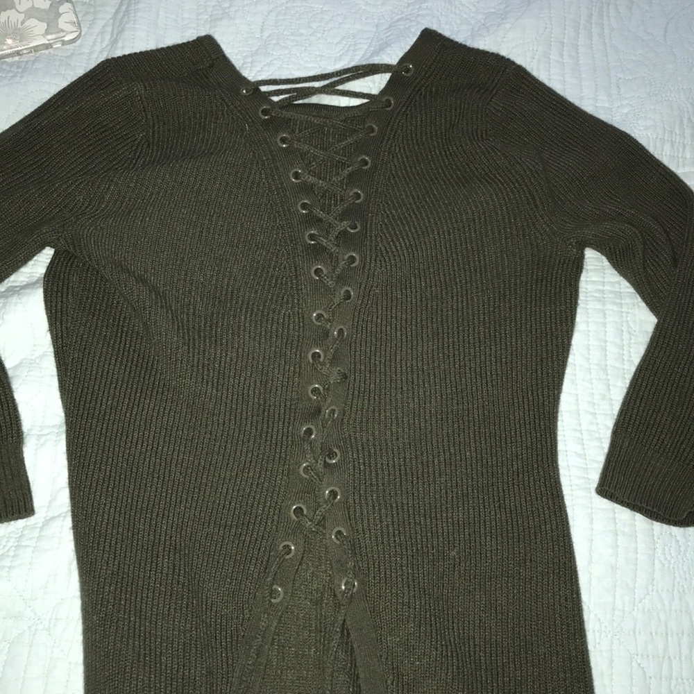 Green Sweater !!